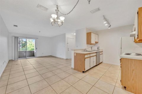 Condominio en alquiler en Saint Petersburg, Florida, 1 dormitorio, 67.73 m2 № 1873513 - foto 12