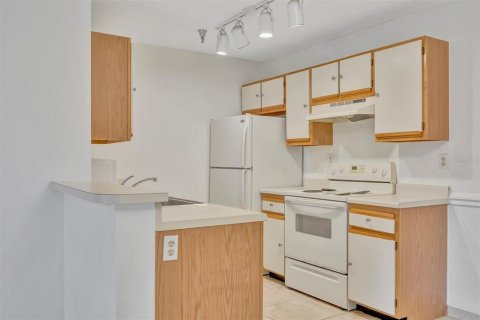 Condominio en alquiler en Saint Petersburg, Florida, 1 dormitorio, 67.73 m2 № 1873513 - foto 10