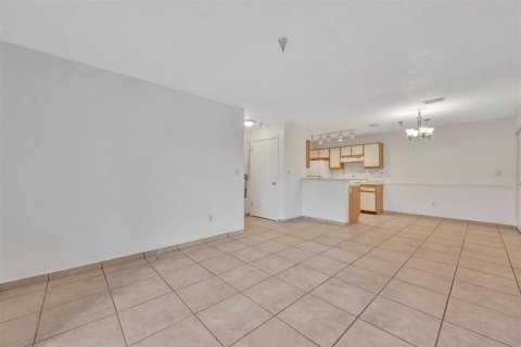 Condominio en alquiler en Saint Petersburg, Florida, 1 dormitorio, 67.73 m2 № 1873513 - foto 6