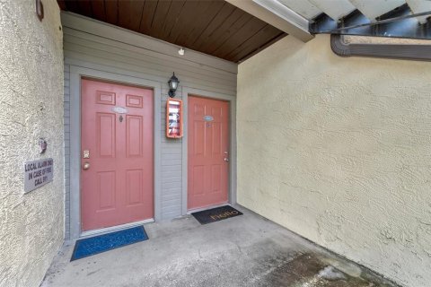 Condominio en alquiler en Saint Petersburg, Florida, 1 dormitorio, 67.73 m2 № 1873513 - foto 2