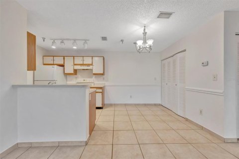 Condominio en alquiler en Saint Petersburg, Florida, 1 dormitorio, 67.73 m2 № 1873513 - foto 8