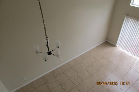 Townhouse in Kissimmee, Florida 3 bedrooms, 118.64 sq.m. № 1792363 - photo 23