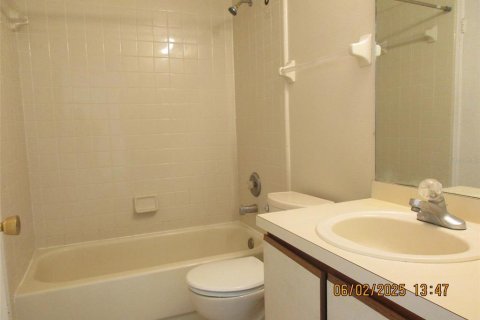 Townhouse in Kissimmee, Florida 3 bedrooms, 118.64 sq.m. № 1792363 - photo 10