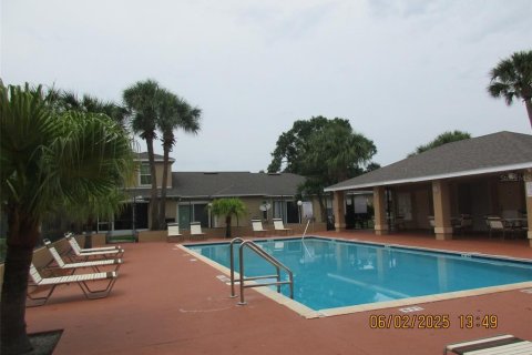 Townhouse in Kissimmee, Florida 3 bedrooms, 118.64 sq.m. № 1792363 - photo 14
