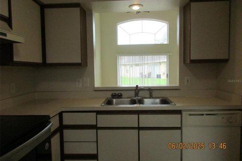 Townhouse in Kissimmee, Florida 3 bedrooms, 118.64 sq.m. № 1792363 - photo 5