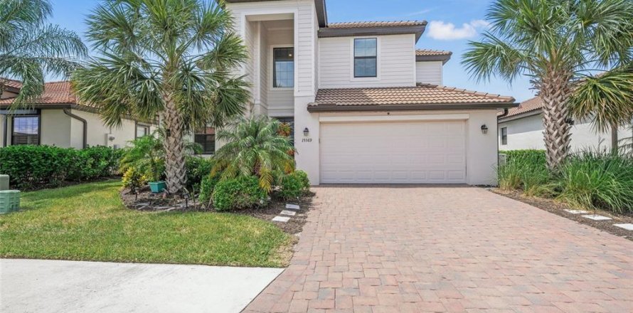 House in Venice, Florida 5 bedrooms, 318.28 sq.m. № 1805806