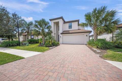 House in Venice, Florida 5 bedrooms, 318.28 sq.m. № 1805806 - photo 2