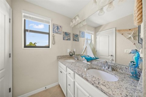 House in Venice, Florida 5 bedrooms, 318.28 sq.m. № 1805806 - photo 28
