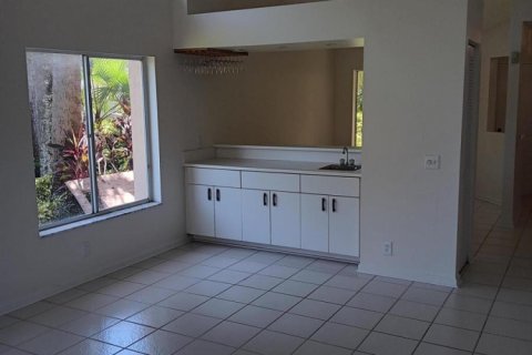 Touwnhouse à louer à Boca Raton, Floride: 3 chambres, 150.97 m2 № 2249257 - photo 5