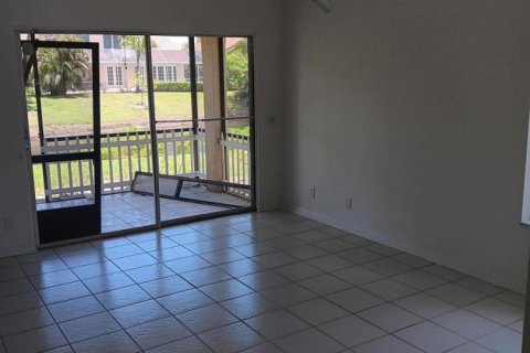 Touwnhouse à louer à Boca Raton, Floride: 3 chambres, 150.97 m2 № 2249257 - photo 4