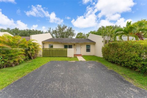 Touwnhouse à Miami, Floride 3 chambres, 94.3 m2 № 2084863