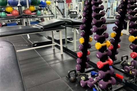 Copropriété à vendre à Miami, Floride: 2 chambres, 152.55 m2 № 1923490 - photo 25