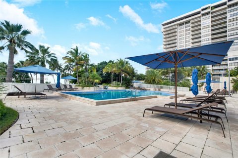 Copropriété à vendre à Miami, Floride: 2 chambres, 152.55 m2 № 1923490 - photo 21