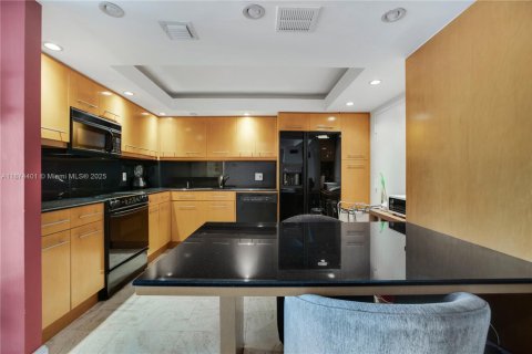 Copropriété à vendre à Miami, Floride: 2 chambres, 152.55 m2 № 1923490 - photo 17