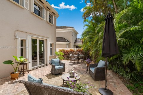 Townhouse in Palmetto Bay, Florida 3 bedrooms, 205.41 sq.m. № 1943832 - photo 23