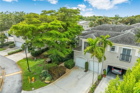 Townhouse in Palmetto Bay, Florida 3 bedrooms, 205.41 sq.m. № 1943832 - photo 2