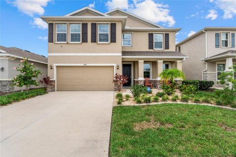 Casa en Bradenton, Florida 4 dormitorios, 256.04 m2 № 2151874