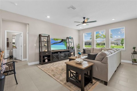 Casa en venta en Bradenton, Florida, 4 dormitorios, 256.04 m2 № 2151874 - foto 10