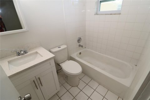 Apartment in Miami, Florida 3 bedrooms, 102.19 sq.m. № 2060316 - photo 28