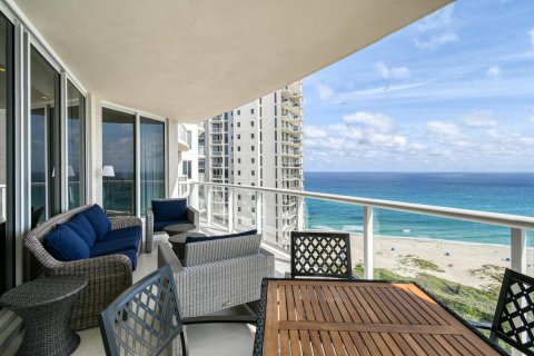 Copropriété à louer à Riviera Beach, Floride: 3 chambres, 216.93 m2 № 970404 - photo 1