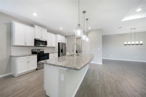 Casa en venta en Punta Gorda, Florida, 4 dormitorios, 219.99 m2 № 1027268 - foto 12