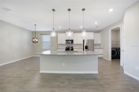 Casa en venta en Punta Gorda, Florida, 4 dormitorios, 219.99 m2 № 1027268 - foto 8