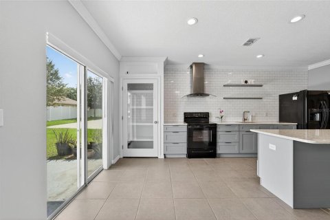 House in Plant City, Florida 5 bedrooms, 248.42 sq.m. № 1826720 - photo 18