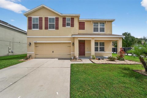 House in Plant City, Florida 5 bedrooms, 248.42 sq.m. № 1826720 - photo 1