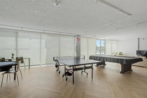 Condo in North Miami Beach, Florida, 1 bedroom  № 2086561 - photo 30