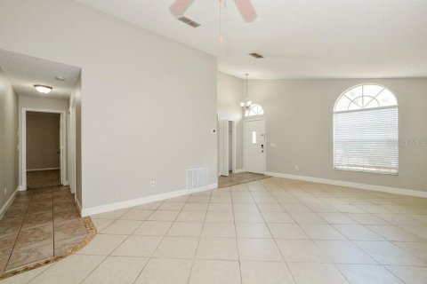 Casa en alquiler en Oviedo, Florida, 4 dormitorios, 176.33 m2 № 1905206 - foto 4