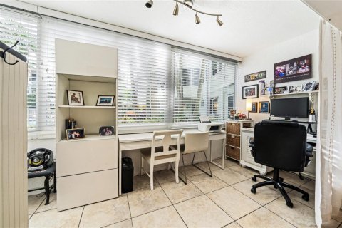 Condominio en venta en Fort Lauderdale, Florida, 2 dormitorios, 115.2 m2 № 2084772 - foto 15