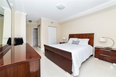 Condo in Sunny Isles Beach, Florida, 3 bedrooms  № 2040450 - photo 8