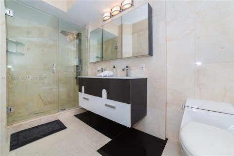 Condo in Sunny Isles Beach, Florida, 3 bedrooms  № 2040450 - photo 10