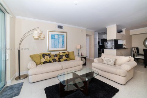 Condo in Sunny Isles Beach, Florida, 3 bedrooms  № 2040450 - photo 5