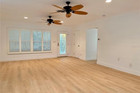Casa en venta en Largo, Florida, 4 dormitorios, 210.52 m2 № 2151568 - foto 7