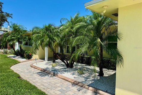 Casa en venta en Largo, Florida, 4 dormitorios, 210.52 m2 № 2151568 - foto 5