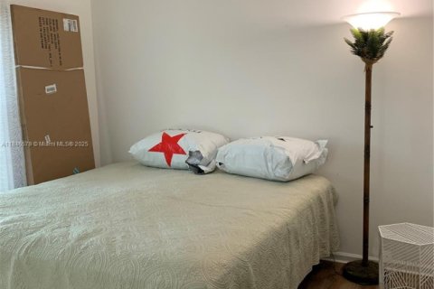 House in Palm Beach Gardens, Florida 3 bedrooms, 146.88 sq.m. № 2034638 - photo 23