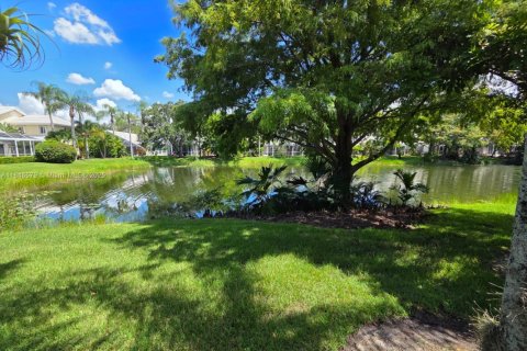 House in Palm Beach Gardens, Florida 3 bedrooms, 146.88 sq.m. № 2034638 - photo 28