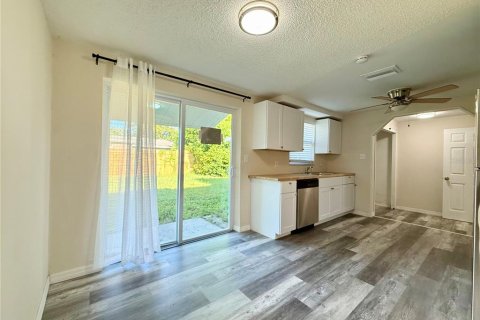 Villa ou maison à vendre à Port Richey, Floride: 4 chambres, 126.35 m2 № 1901029 - photo 8