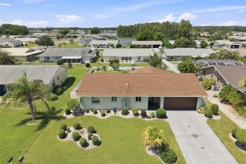 House in Sun City Center, Florida 2 bedrooms, 130.81 sq.m. № 2305917