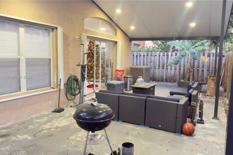 Casa en alquiler en Homestead, Florida, 3 dormitorios, 124.12 m2 № 2088599 - foto 12