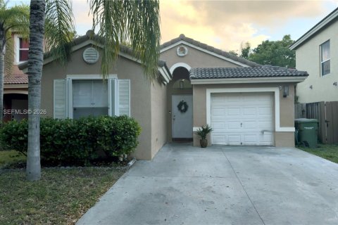 Casa en alquiler en Homestead, Florida, 3 dormitorios, 124.12 m2 № 2088599 - foto 1
