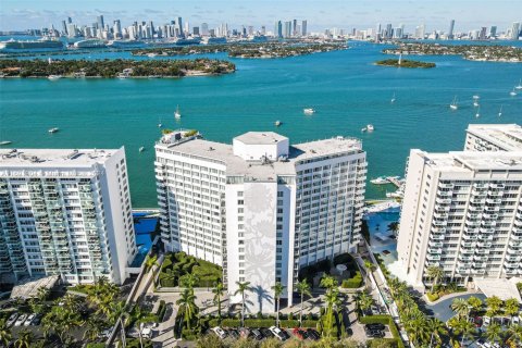 Condo in Miami Beach, Florida, 1 bedroom  № 1861624 - photo 30