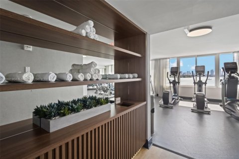 Condo in Miami Beach, Florida, 1 bedroom  № 1861624 - photo 25