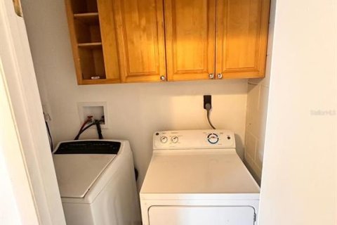 Casa en alquiler en Kissimmee, Florida, 3 dormitorios, 148.55 m2 № 1849692 - foto 15