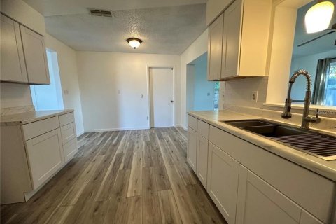 Casa en alquiler en Kissimmee, Florida, 3 dormitorios, 148.55 m2 № 1849692 - foto 6