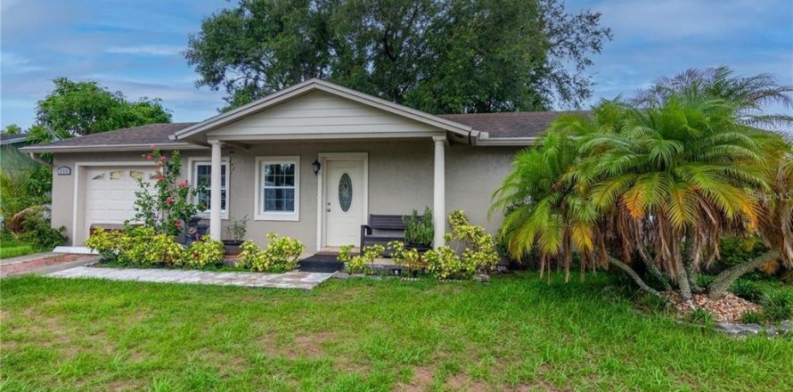 Casa en Kissimmee, Florida 3 dormitorios, 148.55 m2 № 1849692