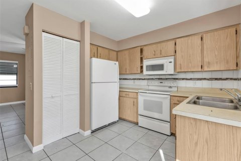 Купить коммерческую недвижимость в Порт-Шарлотт, Флорида 4 спальни, 150.5м2, № 1626382 - фото 9