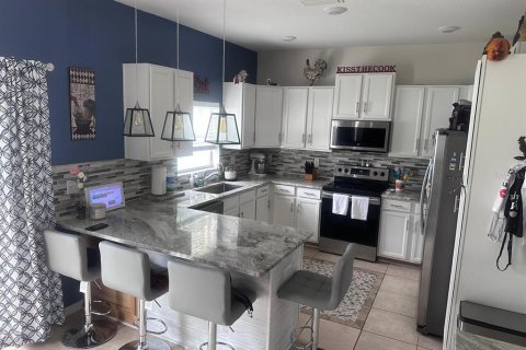 Casa en venta en Plant City, Florida, 4 dormitorios, 263.01 m2 № 1815138 - foto 18