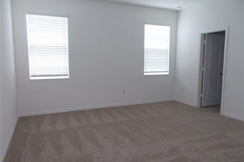 House in Davenport, Florida 4 bedrooms, 218.32 sq.m. № 1879223 - photo 4